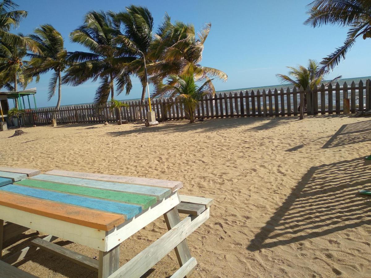 Pal'S On The Beach - Dangriga, Belize 외부 사진