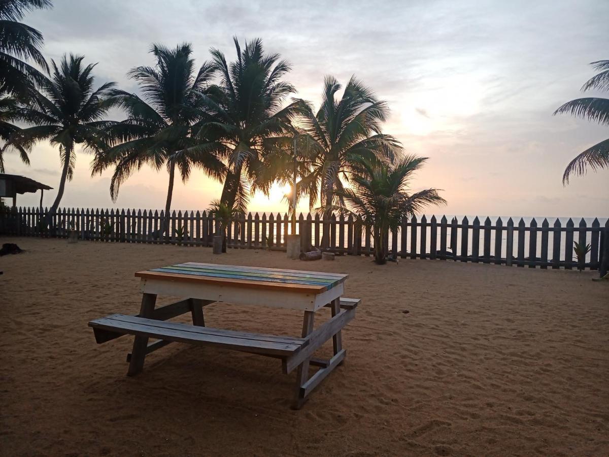 Pal'S On The Beach - Dangriga, Belize 외부 사진