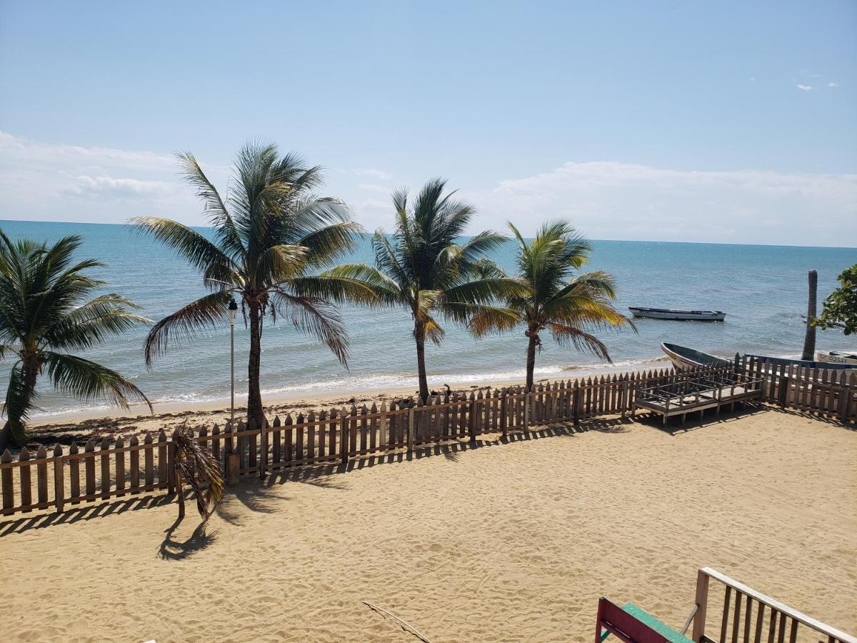 Pal'S On The Beach - Dangriga, Belize 외부 사진