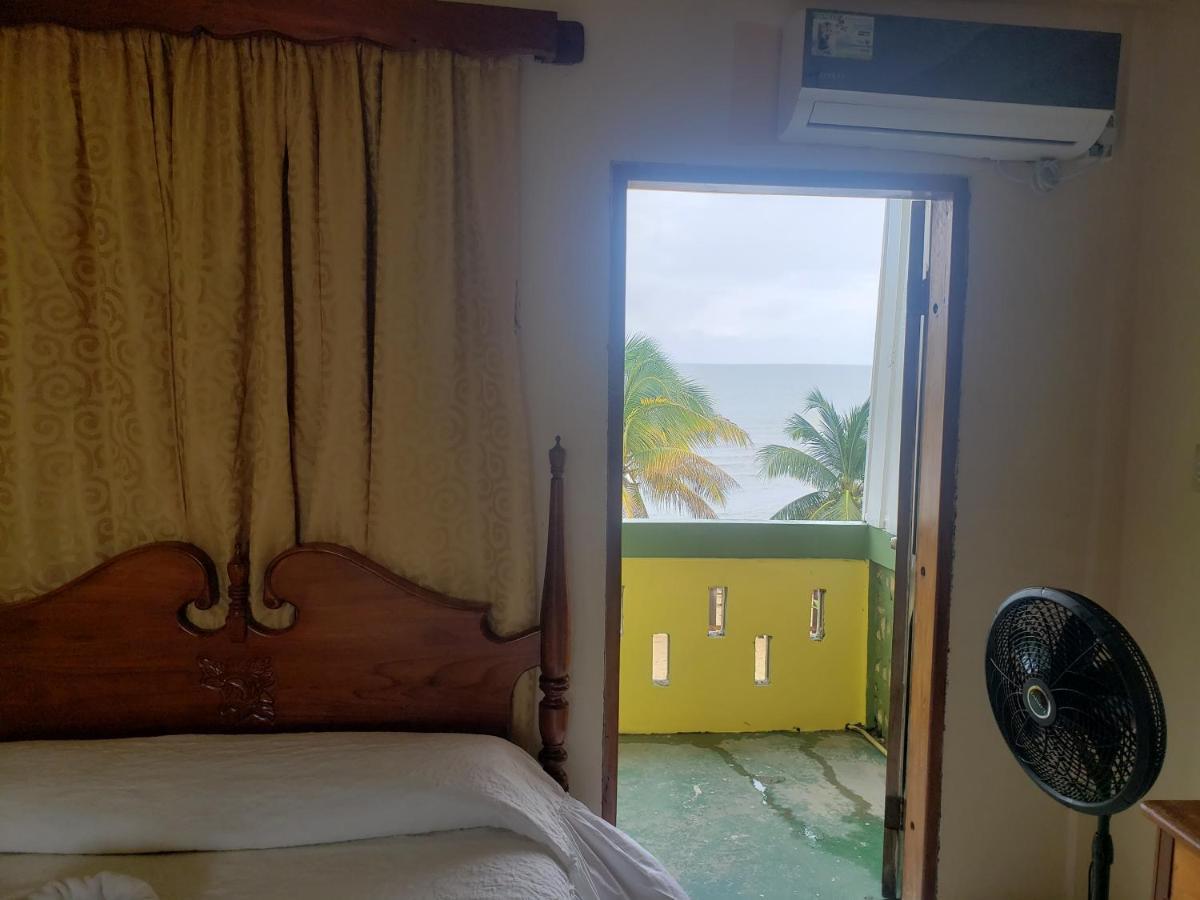 Pal'S On The Beach - Dangriga, Belize 외부 사진